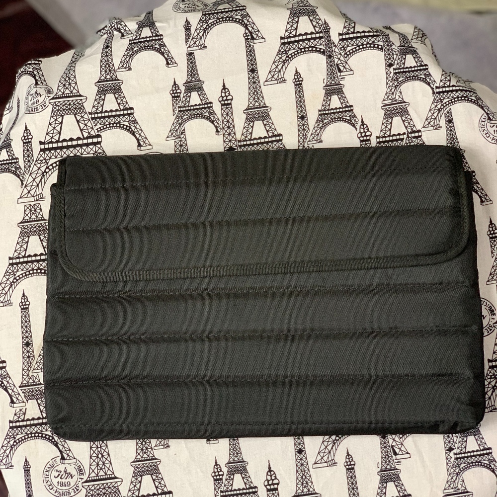 Incipio San Francisco  padded tablet sleev…